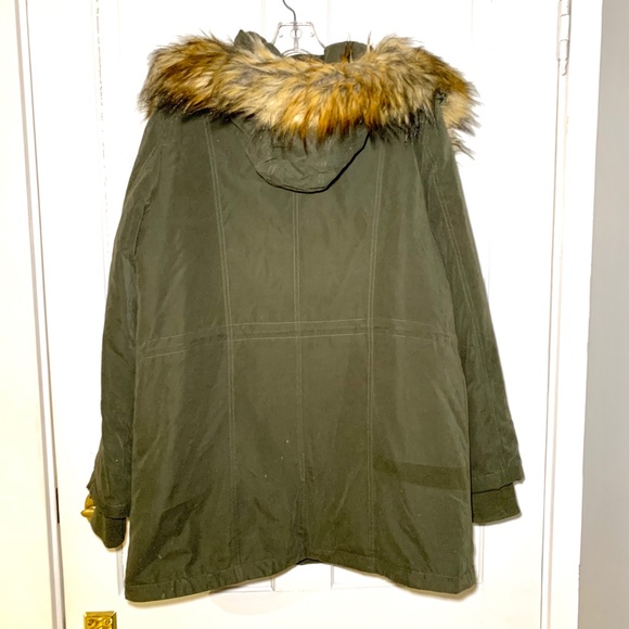 LAUREN Ralph Lauren Army Green Mid Length Faux Fur Trimmed Hood - Picture 3 of 5